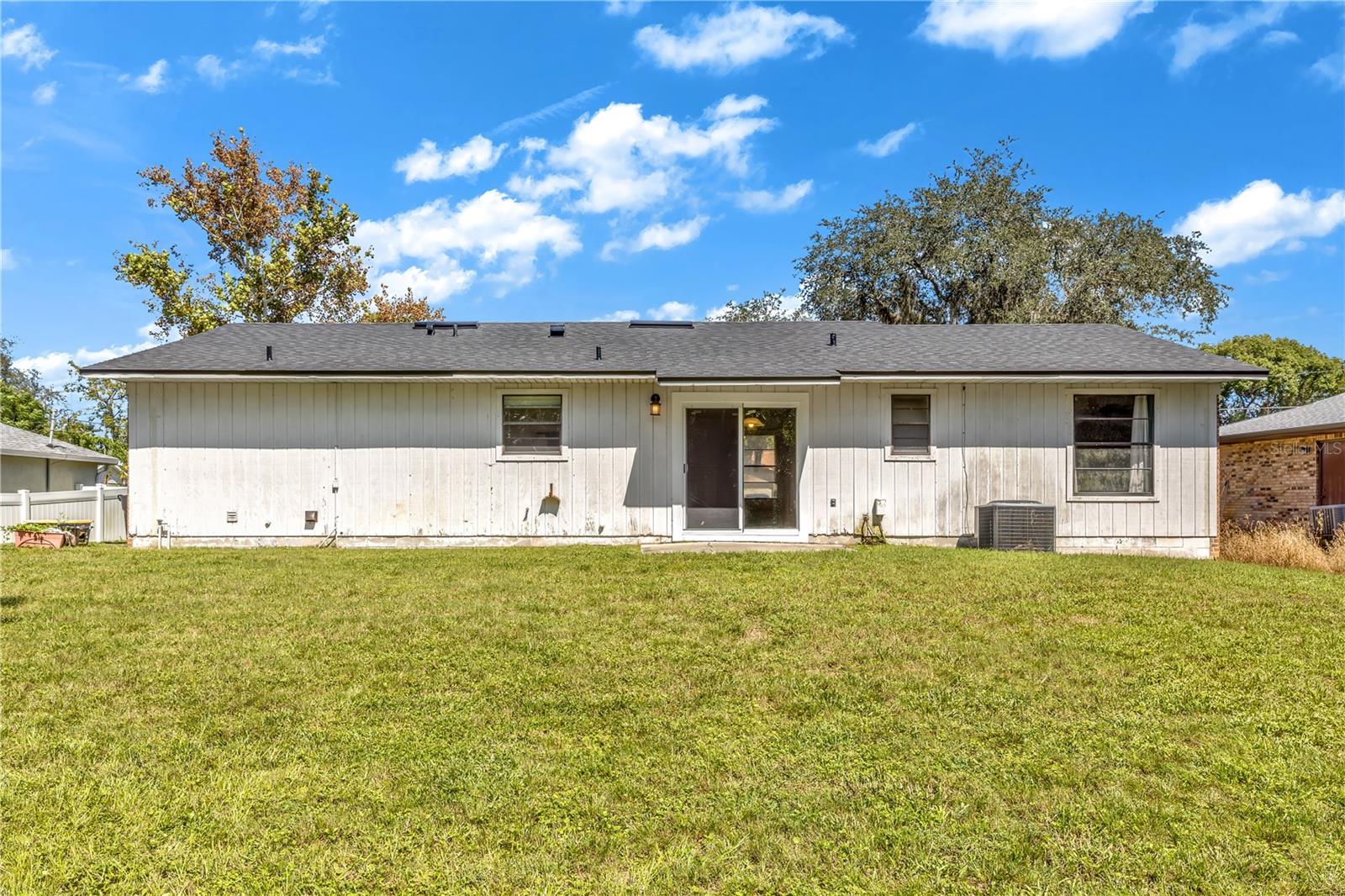 209 DELESPINE DRIVE, Debary, FL 32713