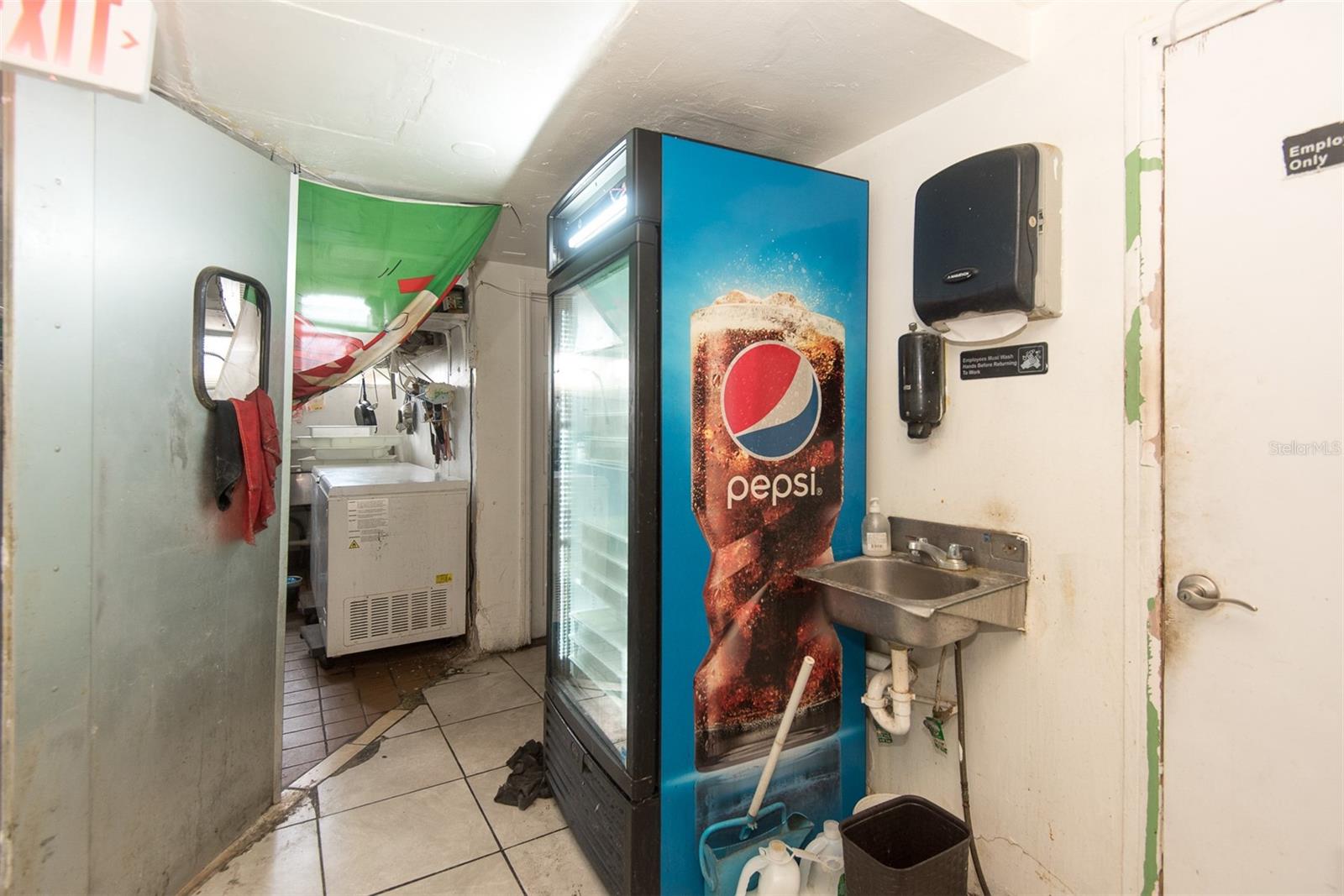 530 SEABREEZE BOULEVARD, Daytona Beach, FL 32118