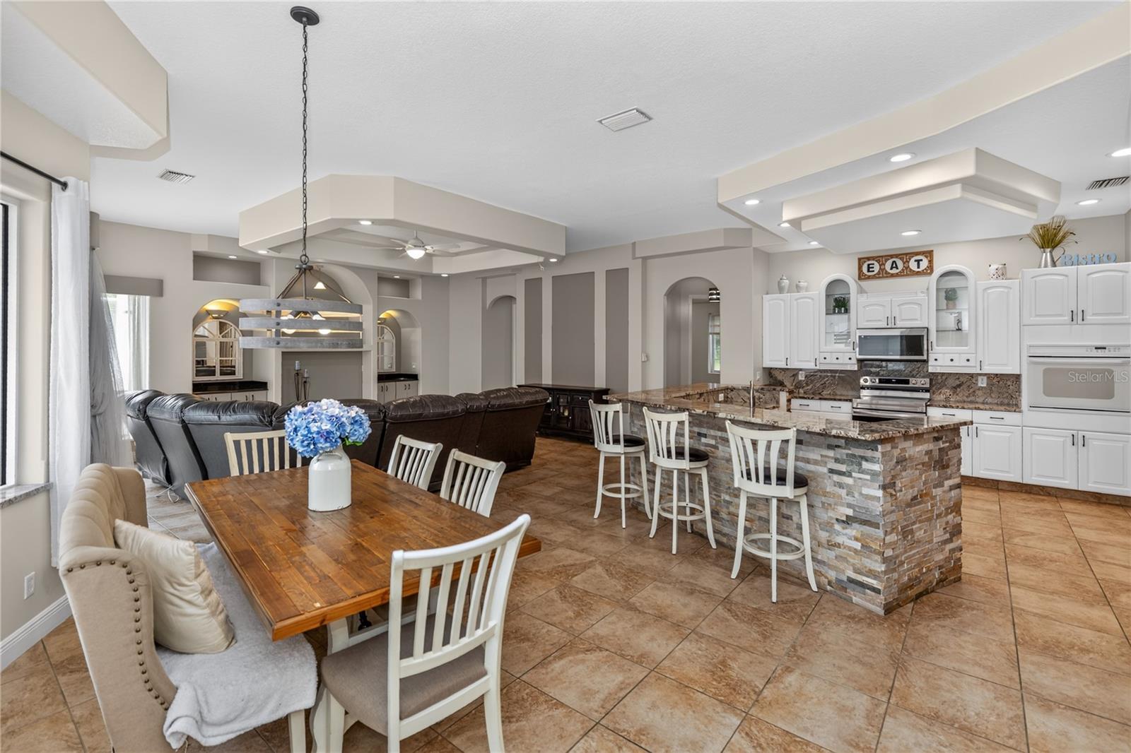 105 ALEXANDRA WOODS DRIVE, Debary, FL 32713 105 ALEXANDRA WOODS DRIVE, Debary, FL 32713