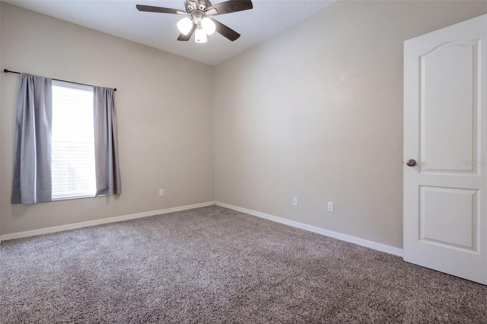 1416 LONGVILLE CIRCLE, Tavares, FL 32778