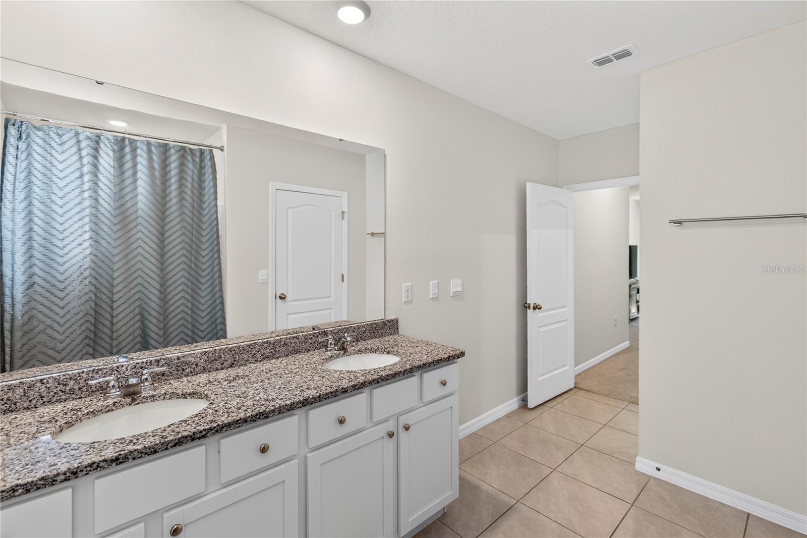 699 LAZIO CIRCLE, Debary, FL 32713