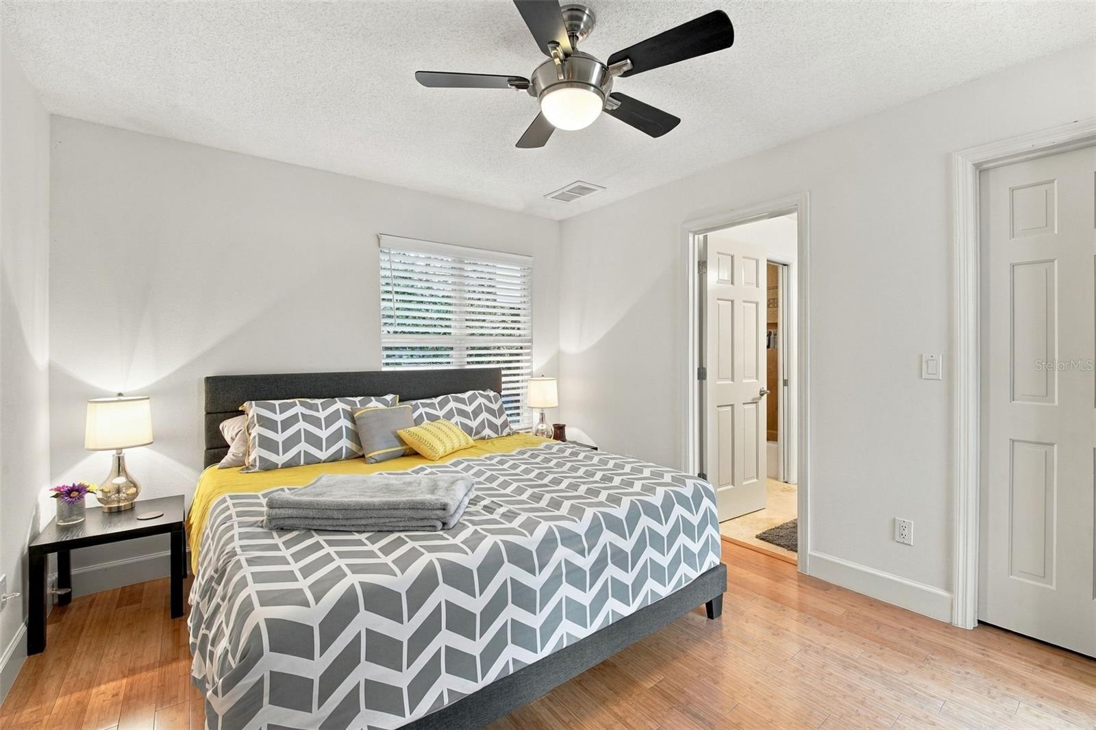 BEDROOM 2