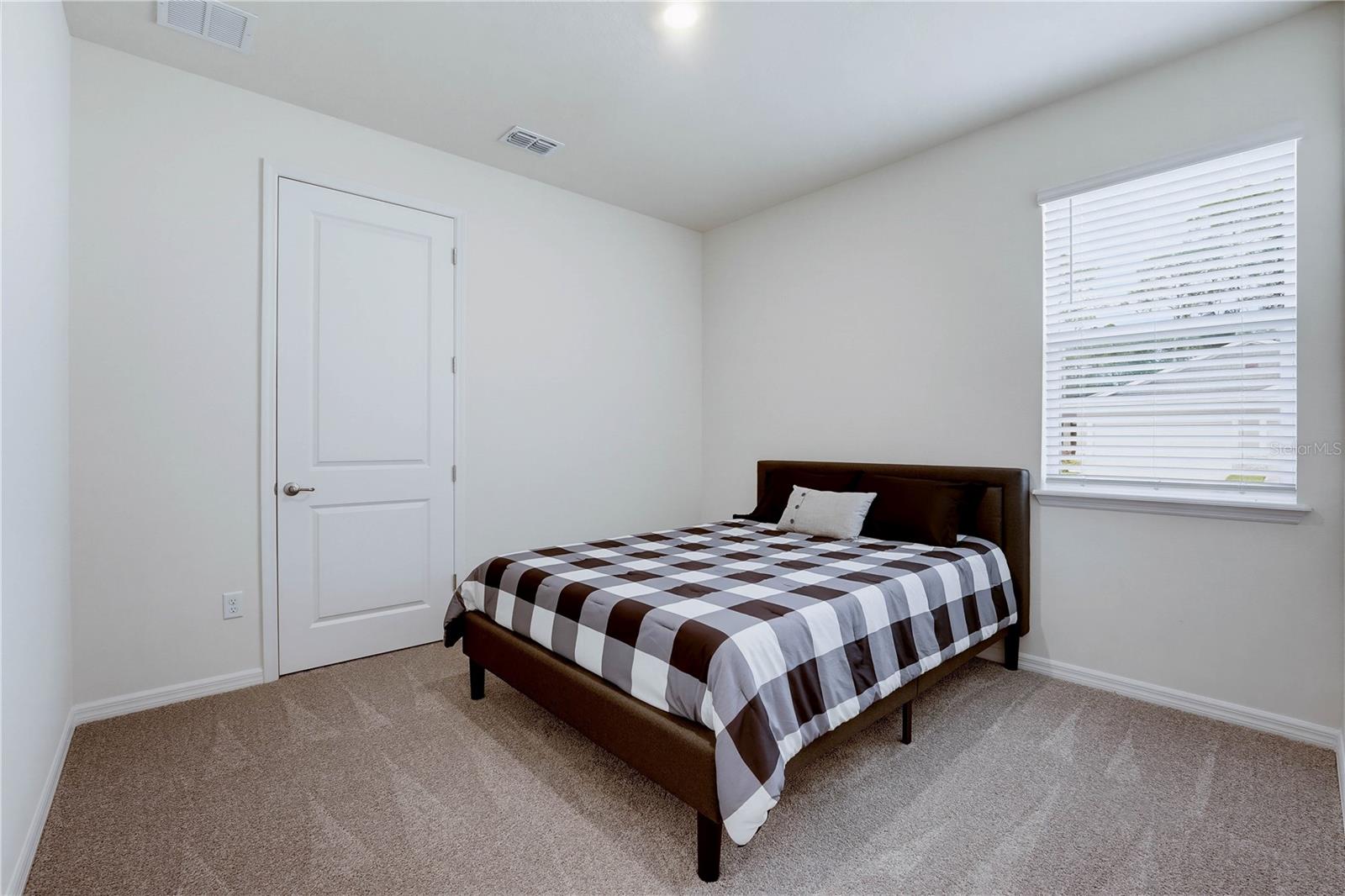 2689 KINSALE LANE, Ormond Beach, FL 32174