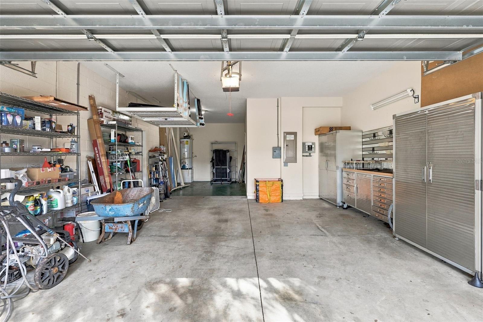 405 RAVENSHILL WAY, Deland, FL 32724