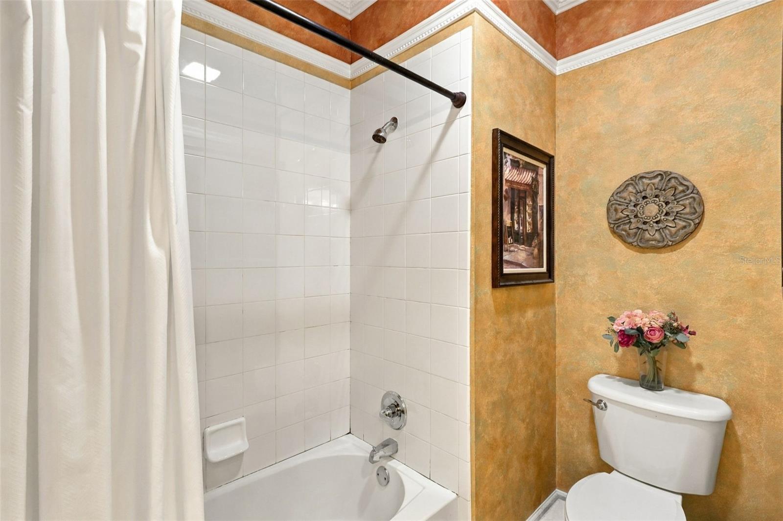 405 RAVENSHILL WAY, Deland, FL 32724