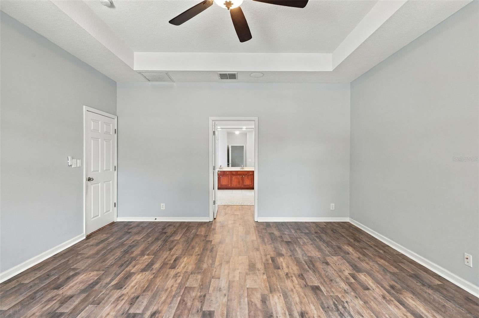 405 RAVENSHILL WAY, Deland, FL 32724