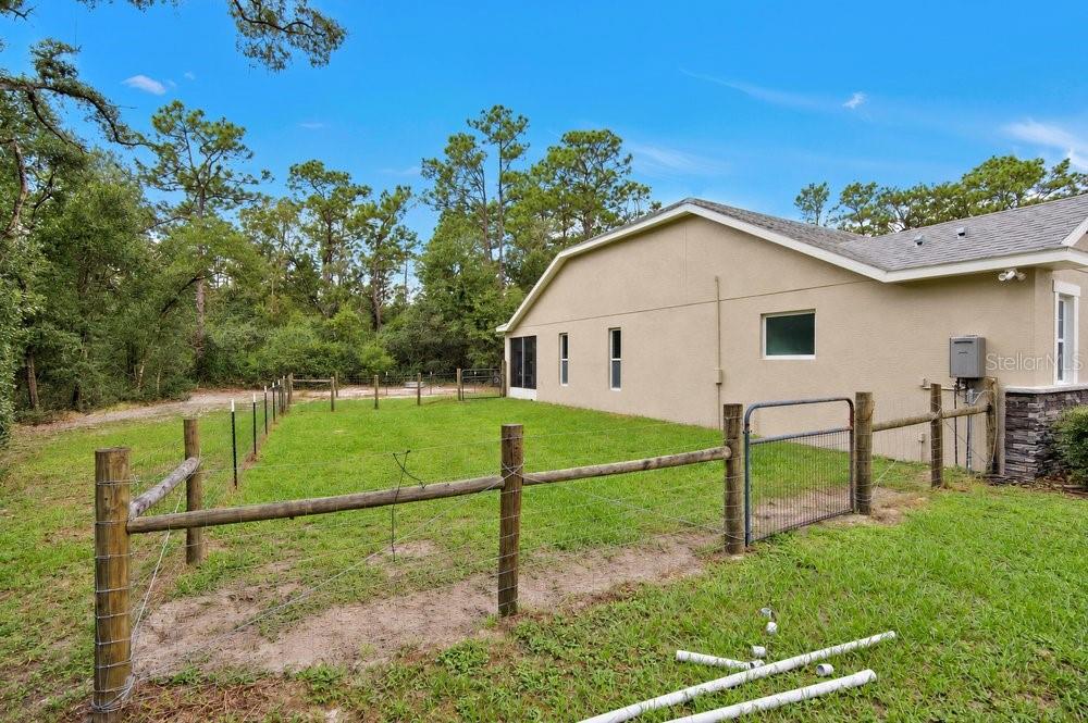 922 VOLUSIA TIMBER COURT, Lake Helen, FL 32744
