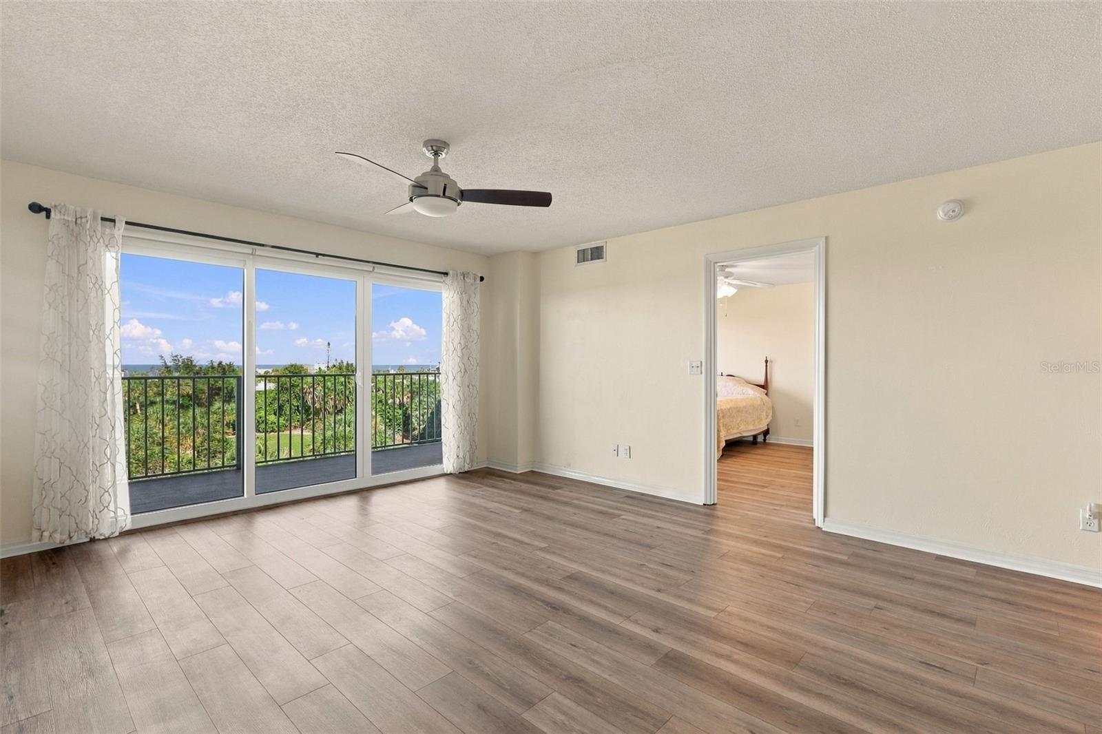 4 OCEANS WEST BOULEVARD, #503B, Daytona Beach Shores, FL 32118