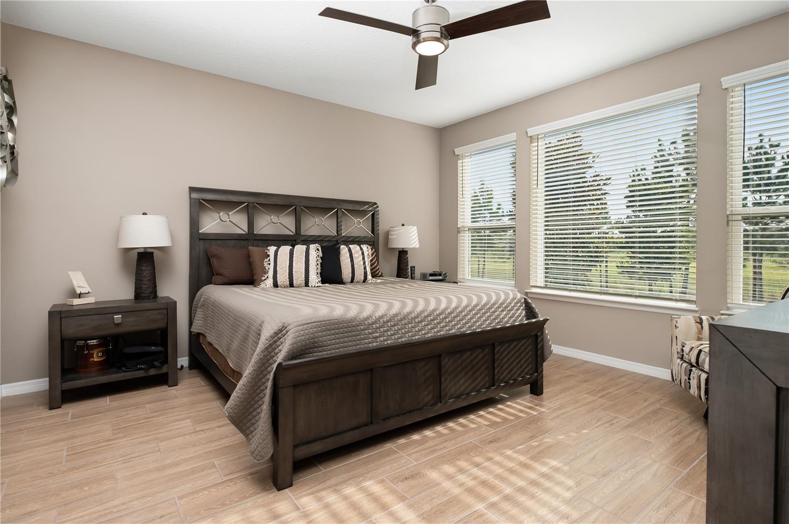5589 NW 40TH LOOP, Ocala, FL 34482