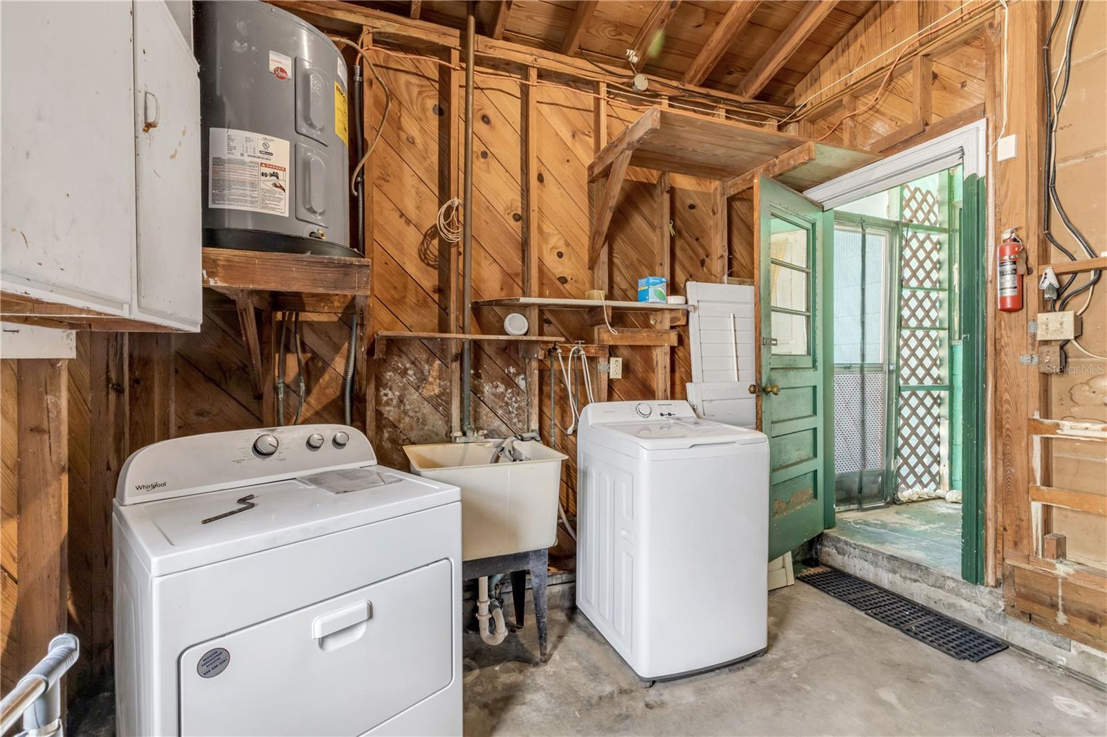 1101 DAYTONA AVENUE, Holly Hill, FL 32117