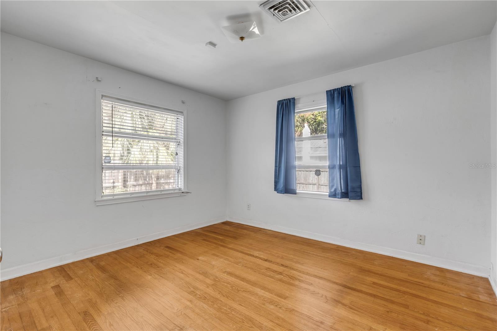 1101 DAYTONA AVENUE, Holly Hill, FL 32117