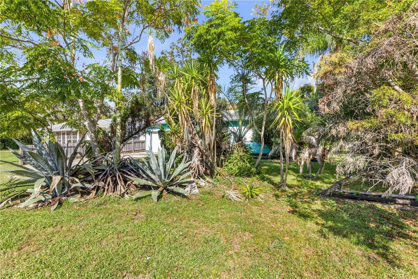 1101 DAYTONA AVENUE, Holly Hill, FL 32117