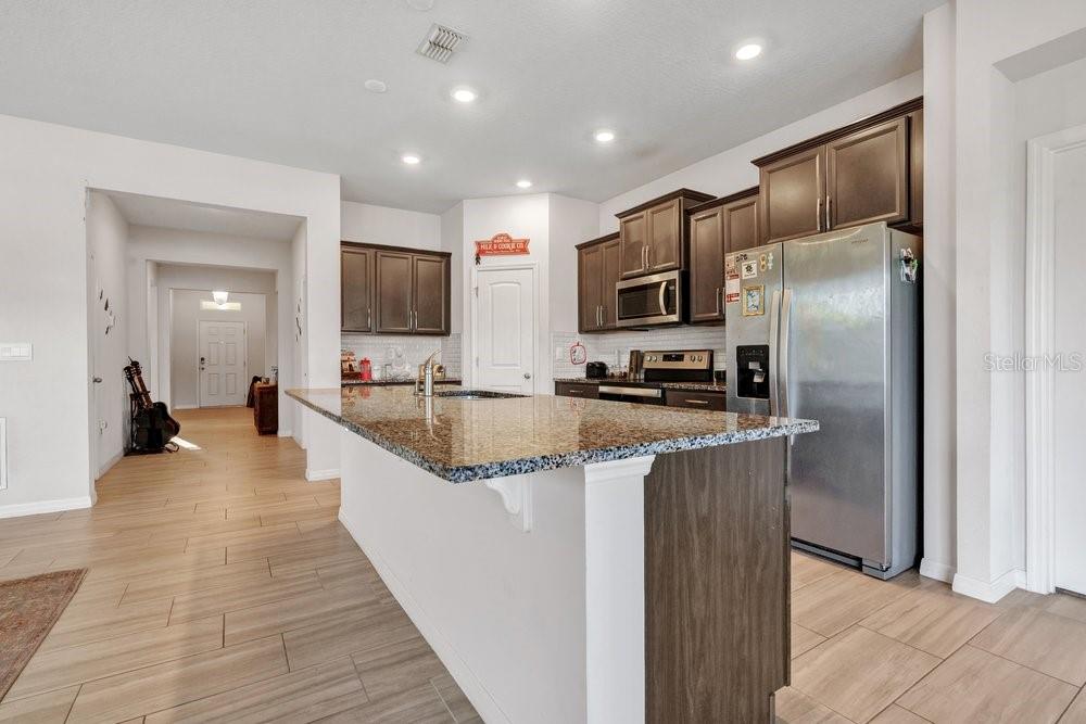 560 SHAELYN PLACE, Deland, FL 32724