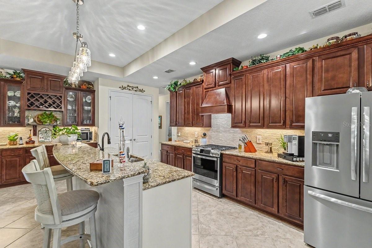 1104 N BOSTON AVENUE, Deland, FL 32724