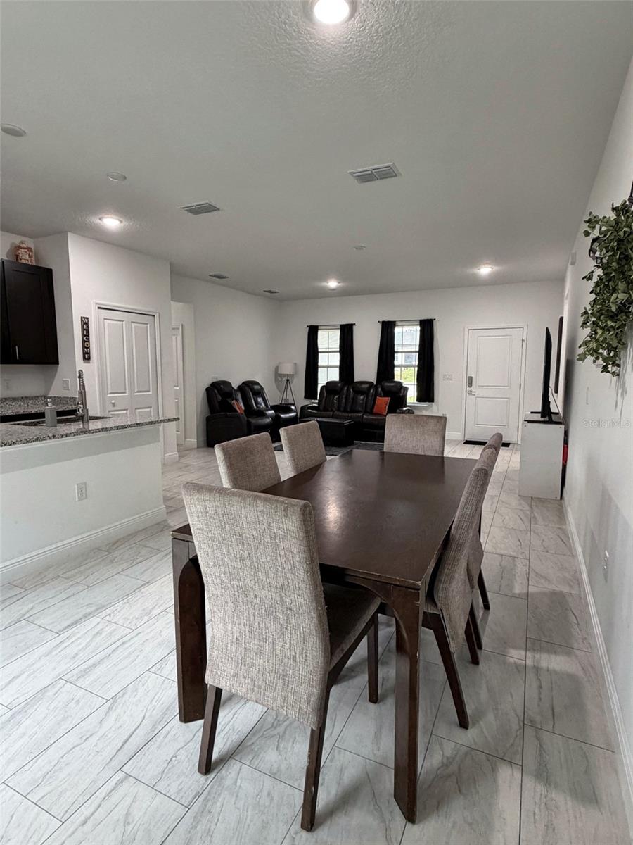 104 W GONDOLIER PLACE, Citrus Springs, FL 34434