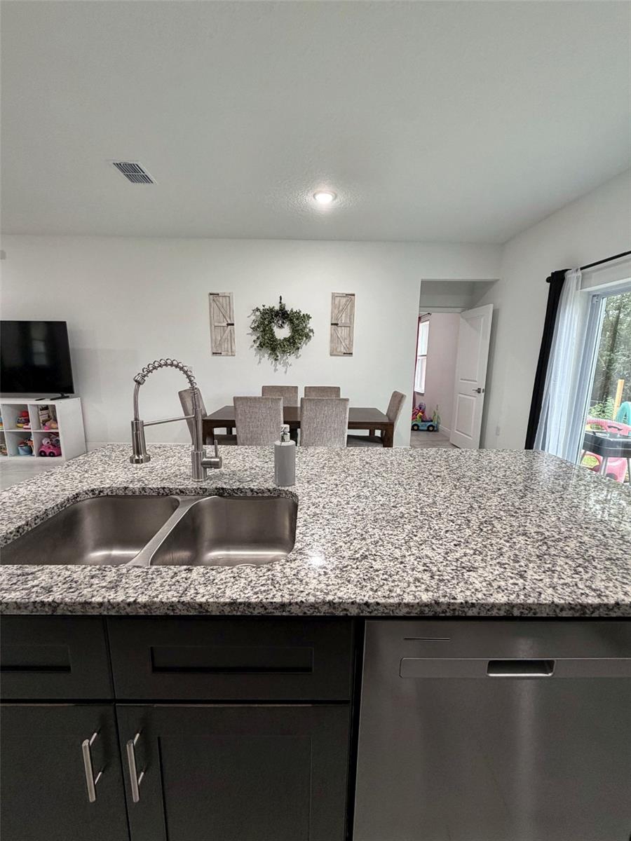 104 W GONDOLIER PLACE, Citrus Springs, FL 34434