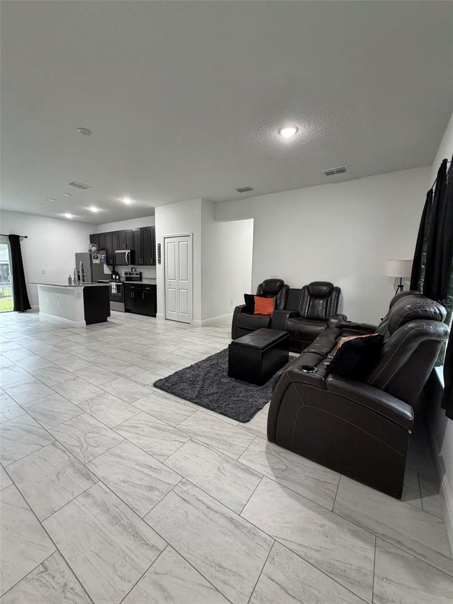 104 W GONDOLIER PLACE, Citrus Springs, FL 34434