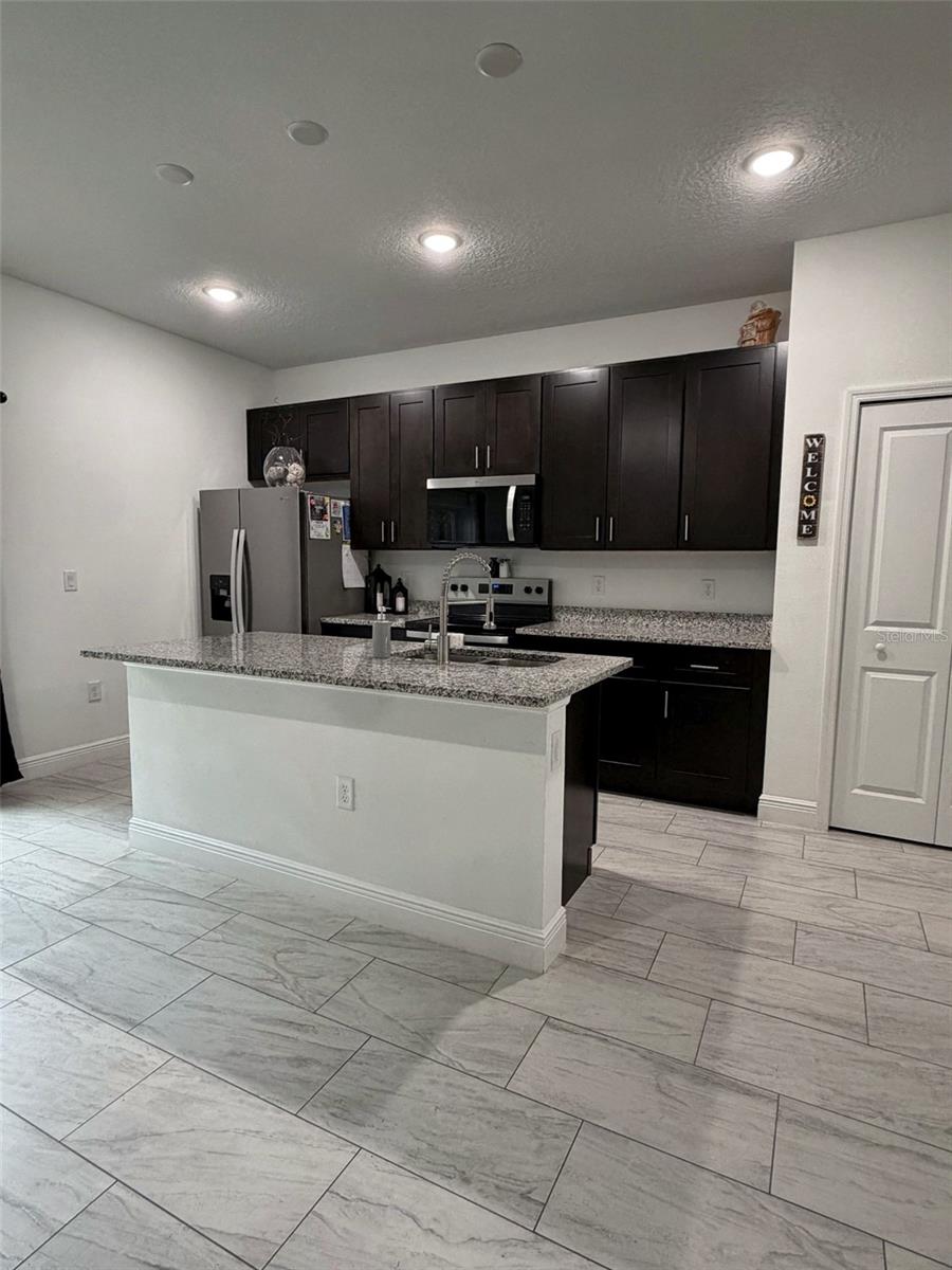 104 W GONDOLIER PLACE, Citrus Springs, FL 34434