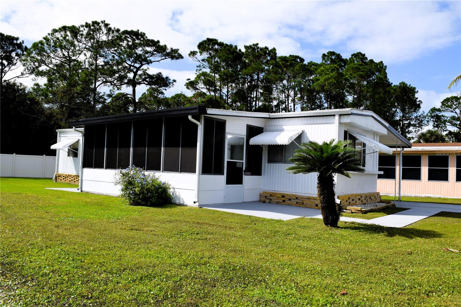 928 BLUE HERON BOULEVARD, Osteen, FL 32764