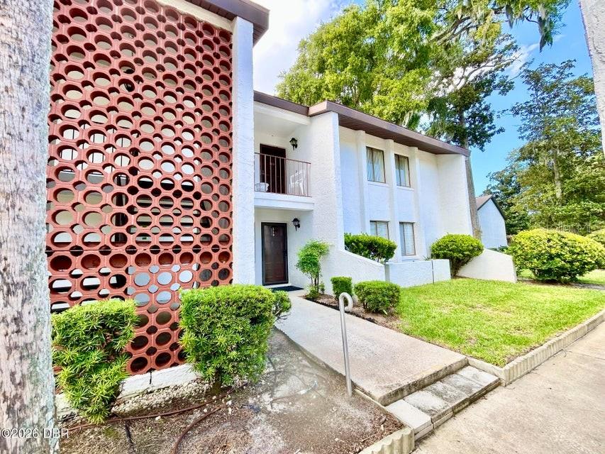 1 TOMOKA OAKS BOULEVARD, #120, Ormond Beach, FL 32174