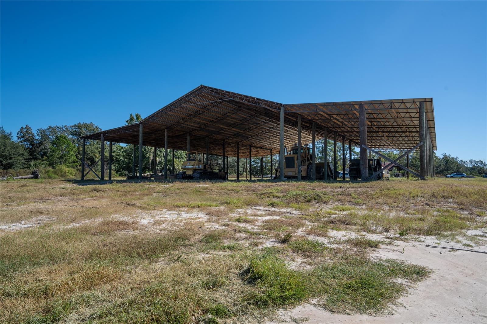 38311 STATE ROAD 19, Umatilla, FL 32784