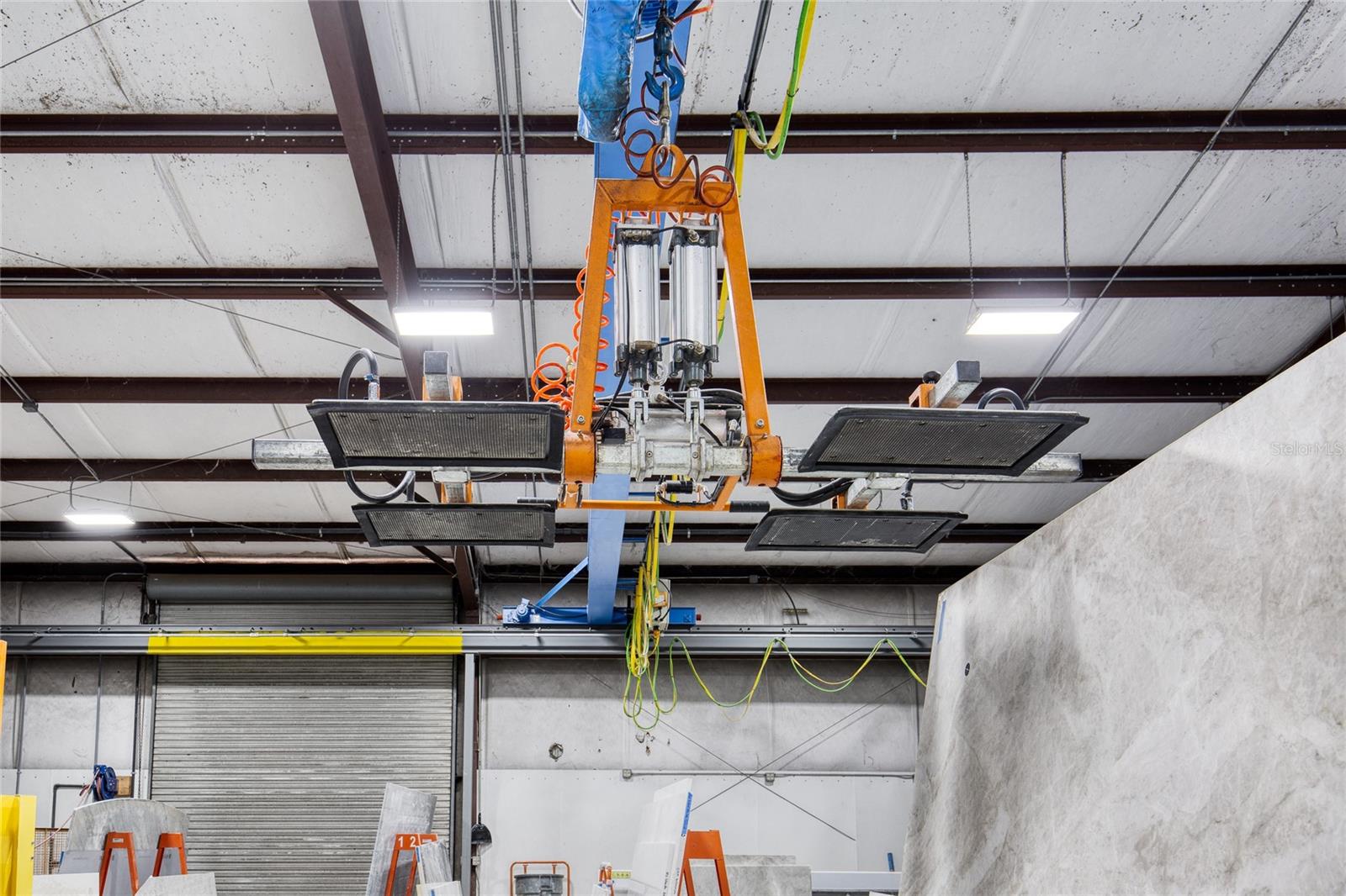Stoneworks Crane