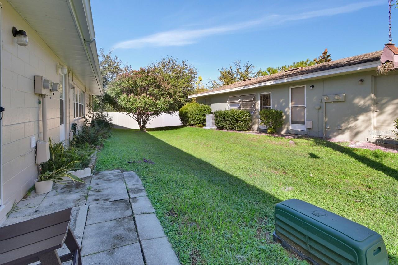 205 ELMWOOD AVENUE, #220, Deland, FL 32724