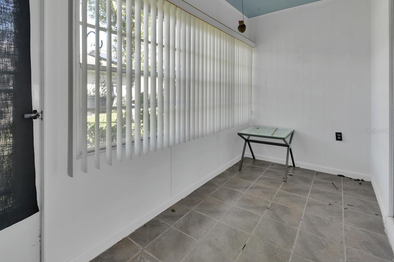 205 ELMWOOD AVENUE, #220, Deland, FL 32724