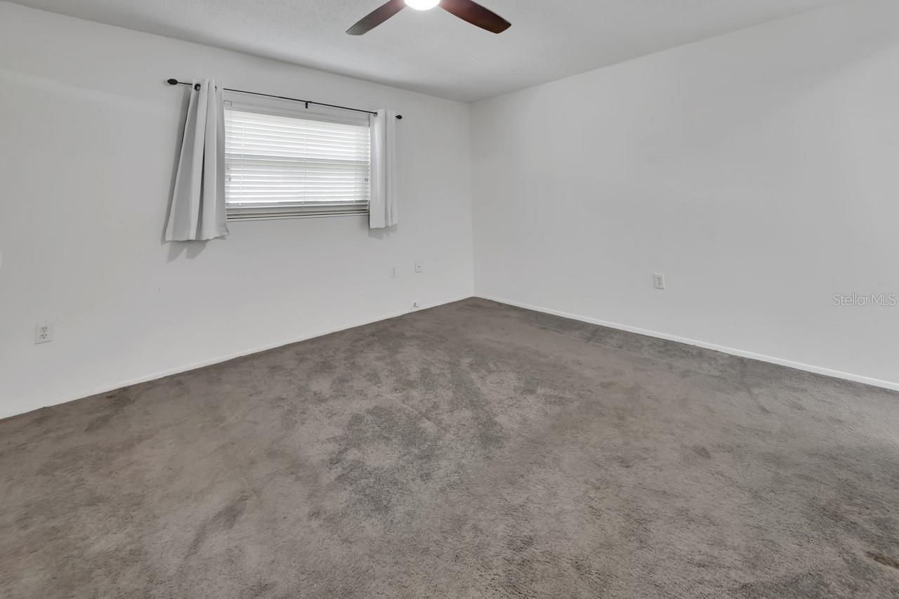205 ELMWOOD AVENUE, #220, Deland, FL 32724