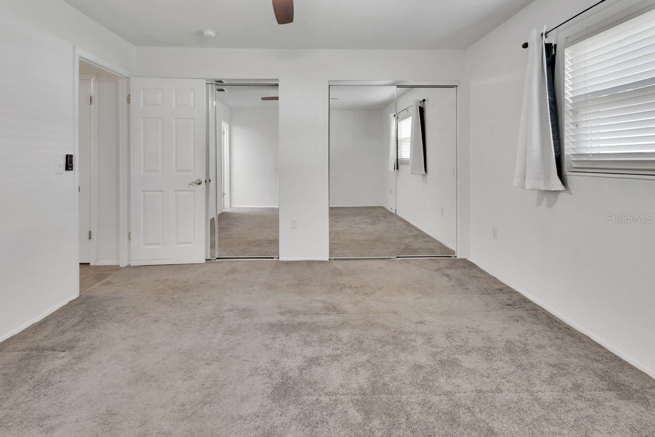 205 ELMWOOD AVENUE, #220, Deland, FL 32724