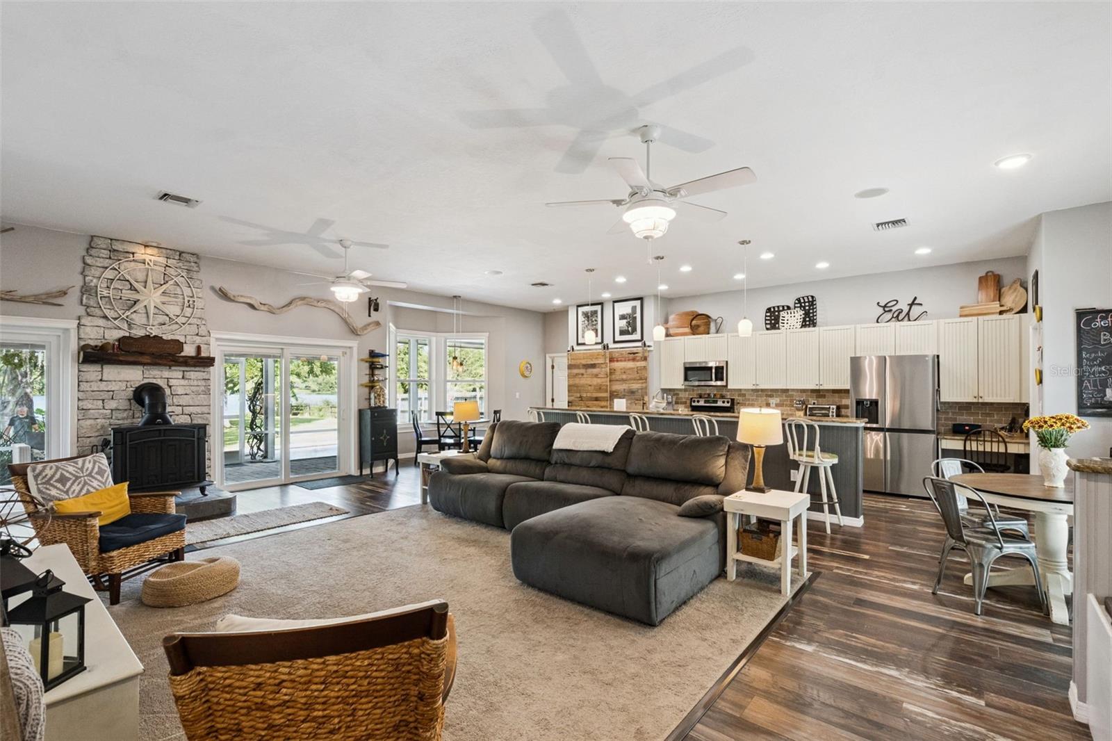 104 SMITHSON DRIVE, Oviedo, FL 32765