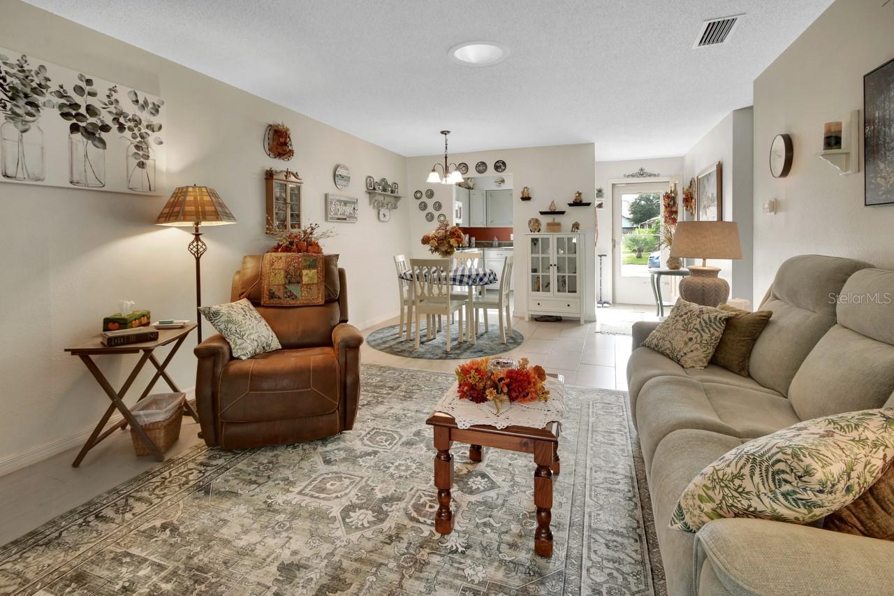 713 E MICHIGAN AVENUE, #B, Deland, FL 32724 713 E MICHIGAN AVENUE, #B, Deland, FL 32724