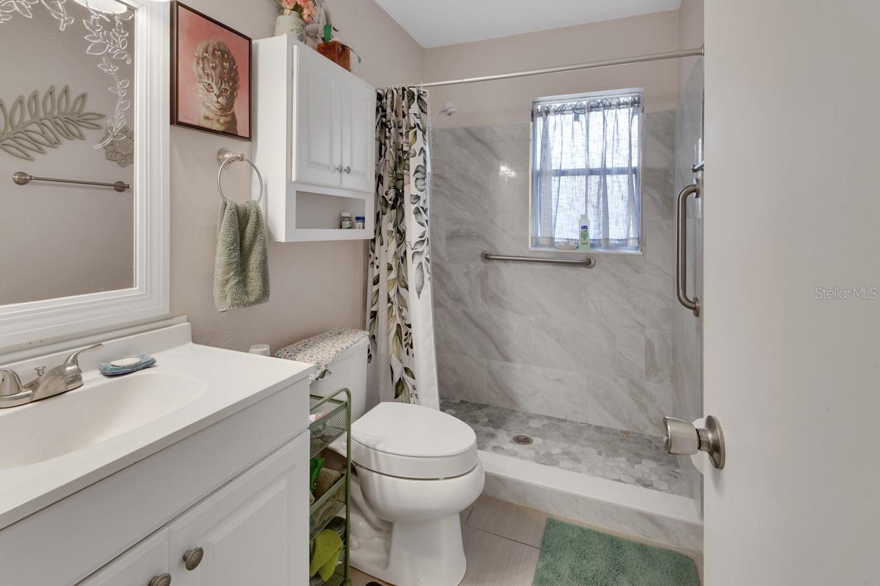 713 E MICHIGAN AVENUE, #B, Deland, FL 32724