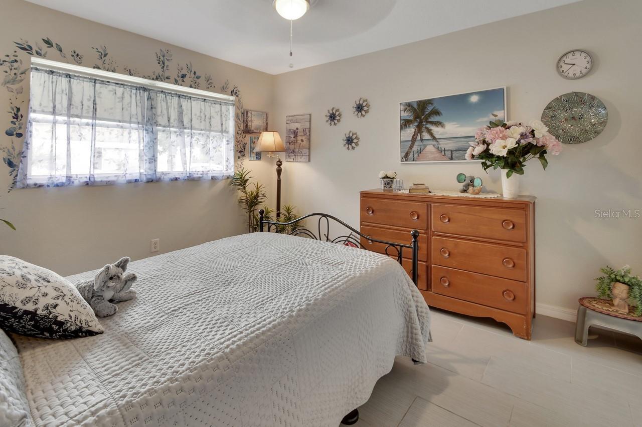 713 E MICHIGAN AVENUE, #B, Deland, FL 32724