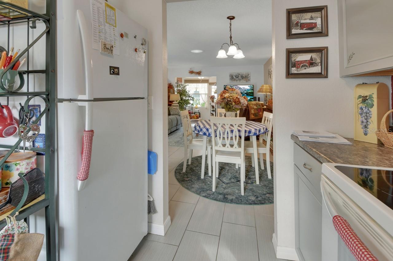 713 E MICHIGAN AVENUE, #B, Deland, FL 32724