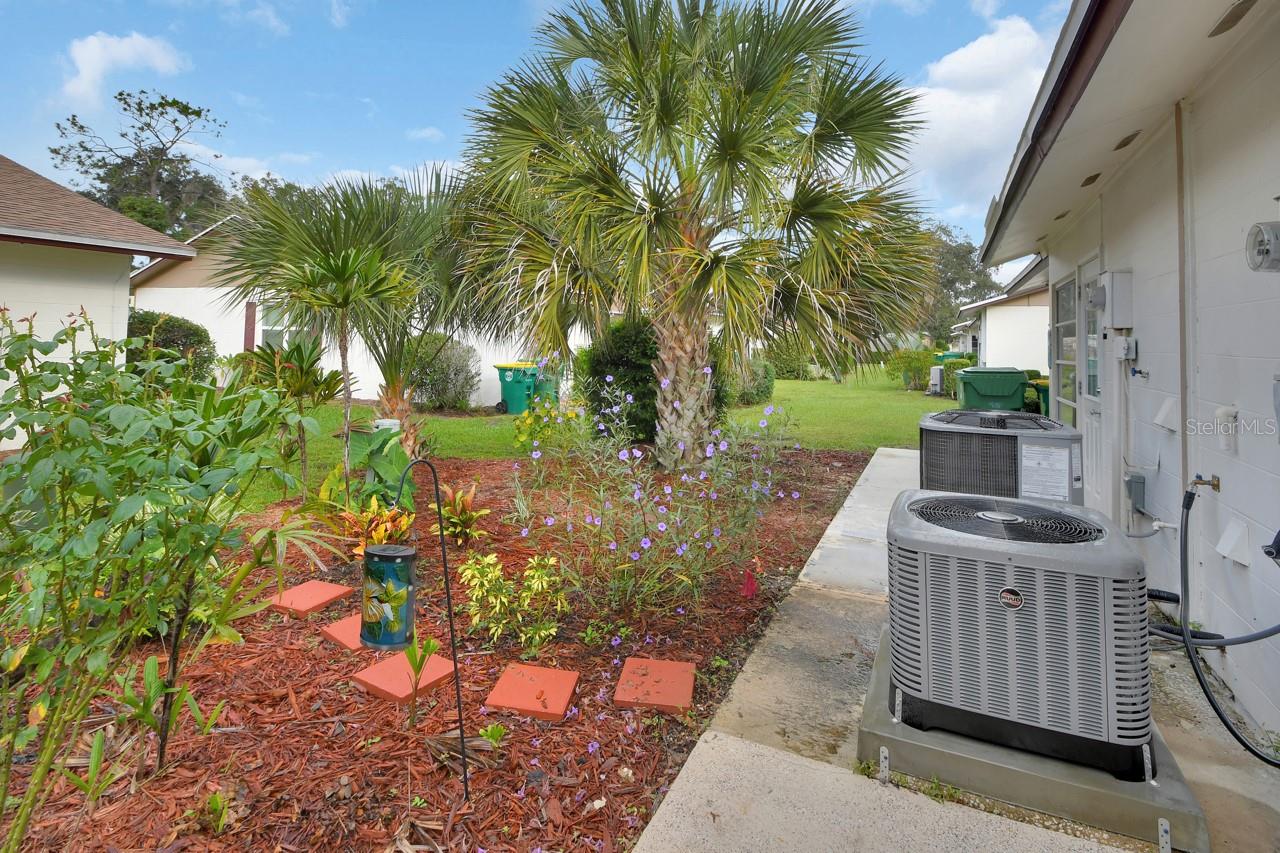 713 E MICHIGAN AVENUE, #B, Deland, FL 32724