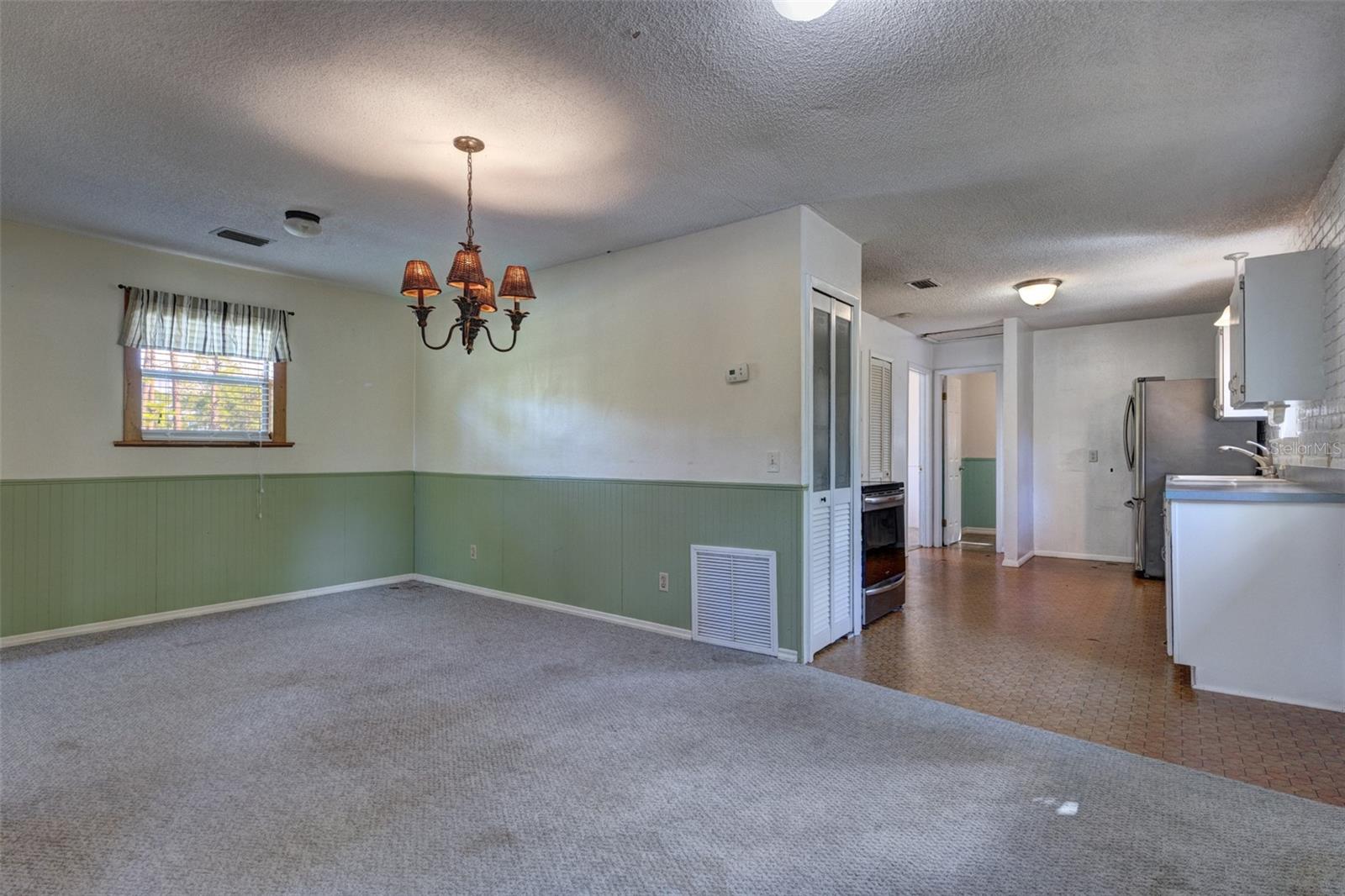 1950 9TH AVENUE, Deland, FL 32724