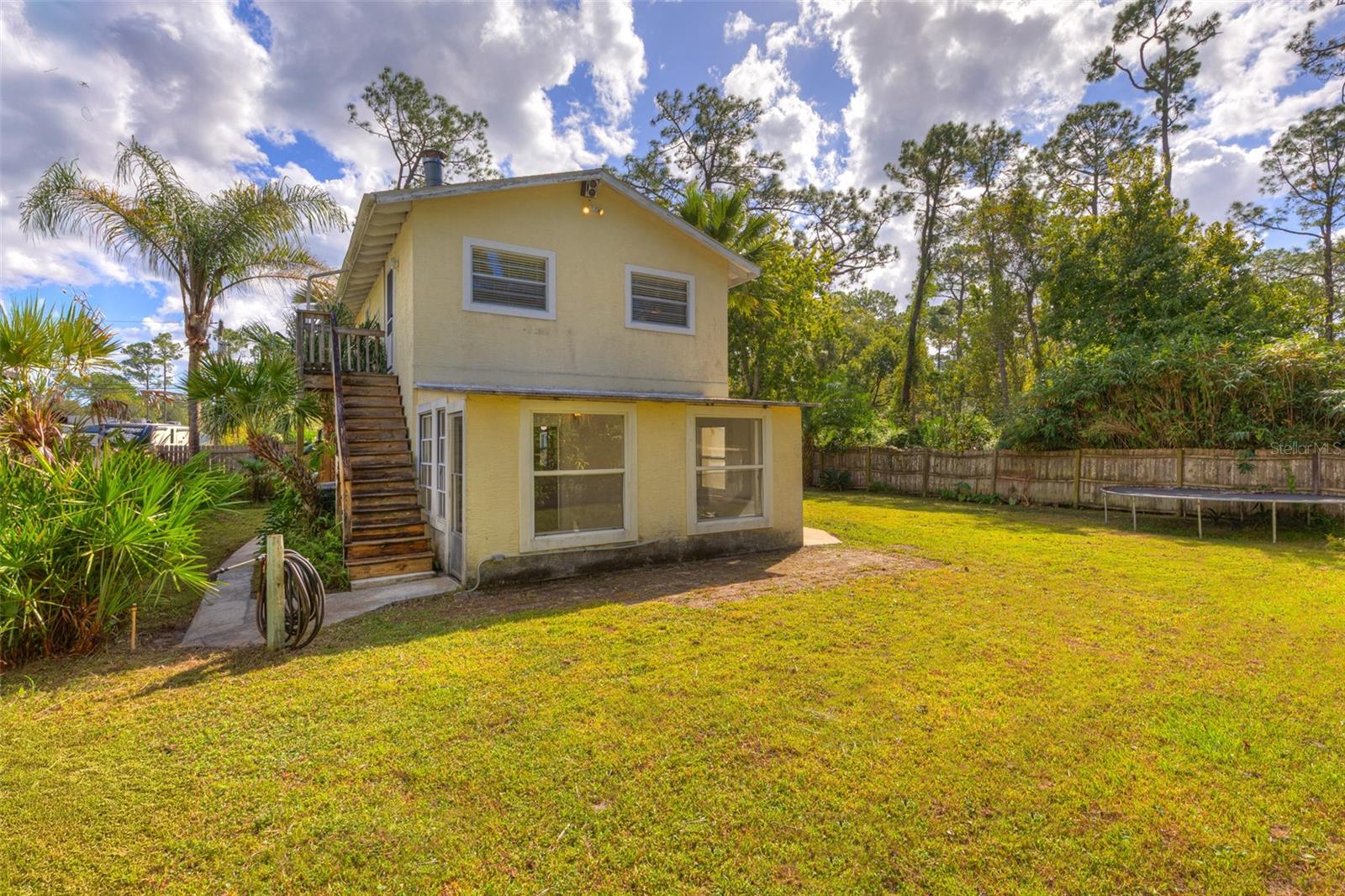 1950 9TH AVENUE, Deland, FL 32724