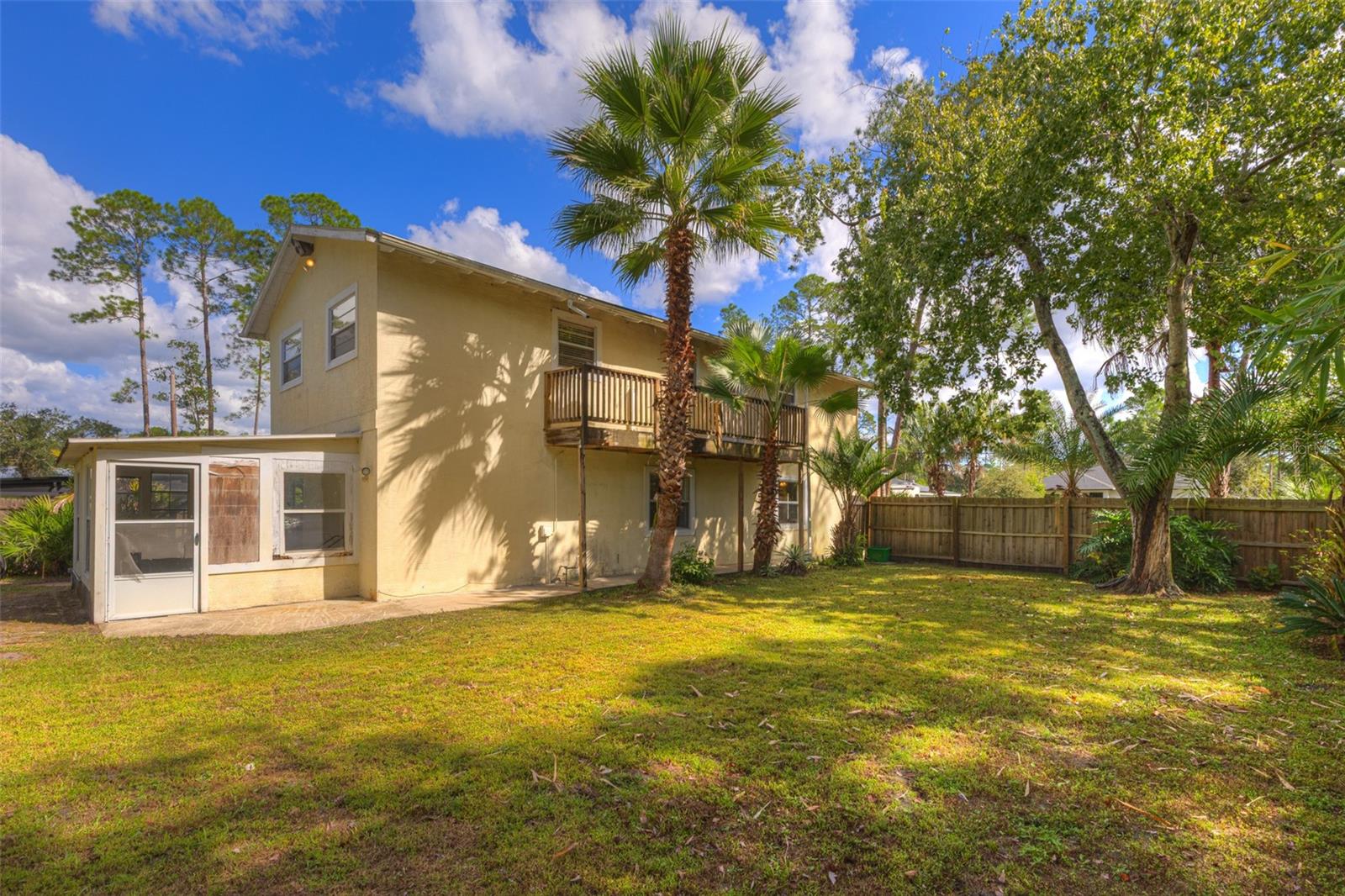 1950 9TH AVENUE, Deland, FL 32724