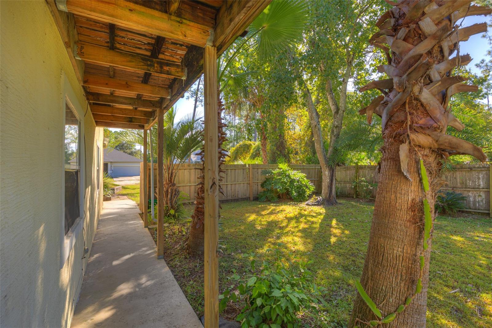 1950 9TH AVENUE, Deland, FL 32724