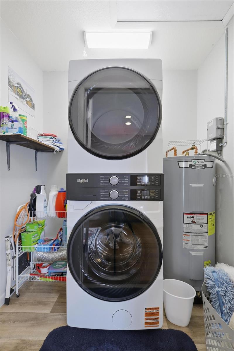 Laundry/Utility room (near living room)