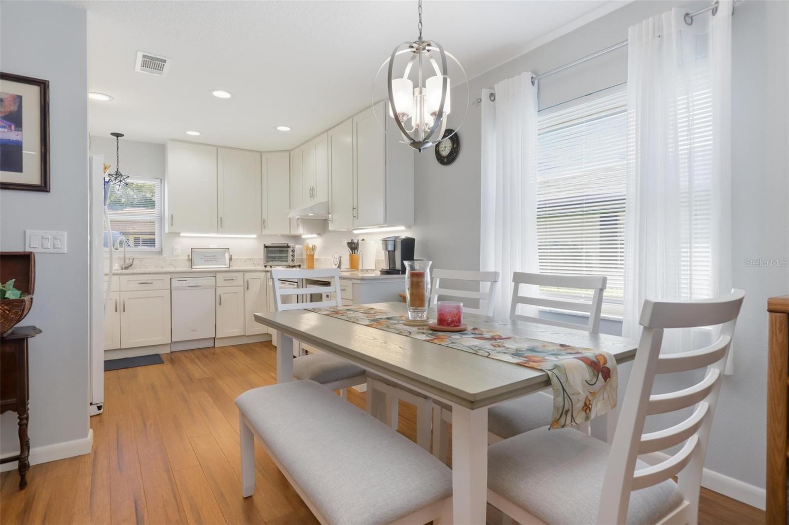 Kitchen/Nook