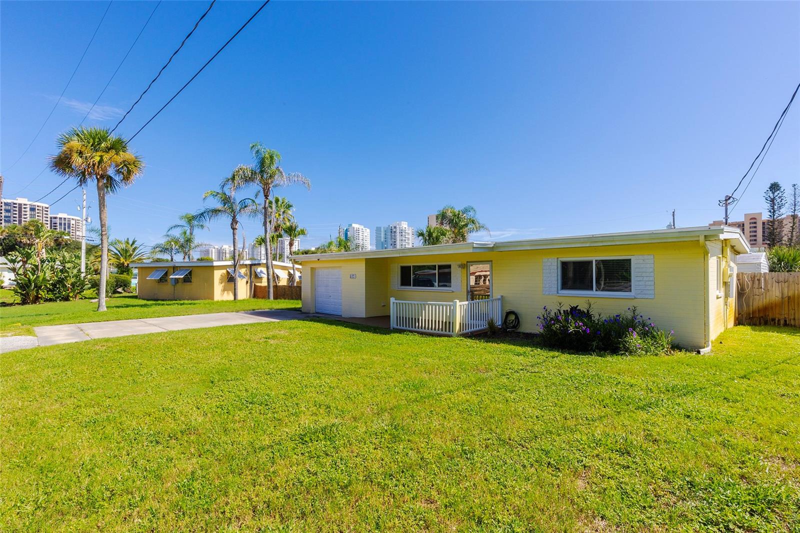 3105 LA PALOMA AVENUE, Daytona Beach, FL 32118
