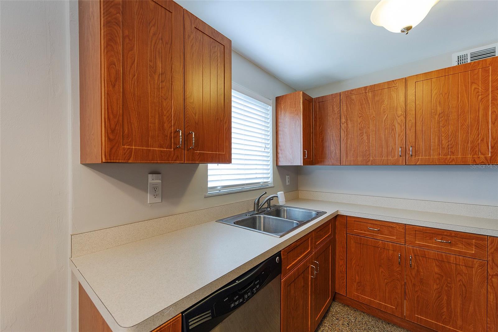 3105 LA PALOMA AVENUE, Daytona Beach, FL 32118