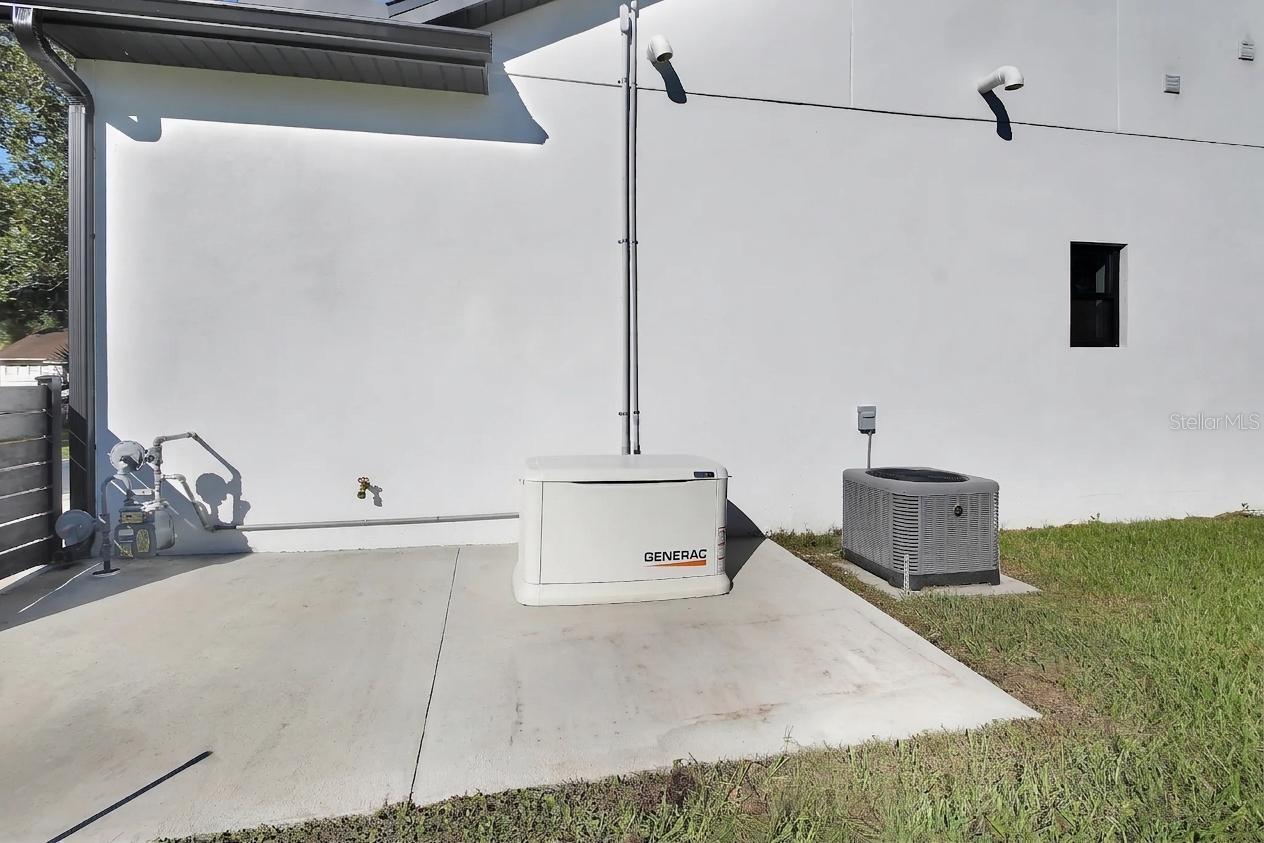 743 W FLORENCE AVENUE, Deland, FL 32720
