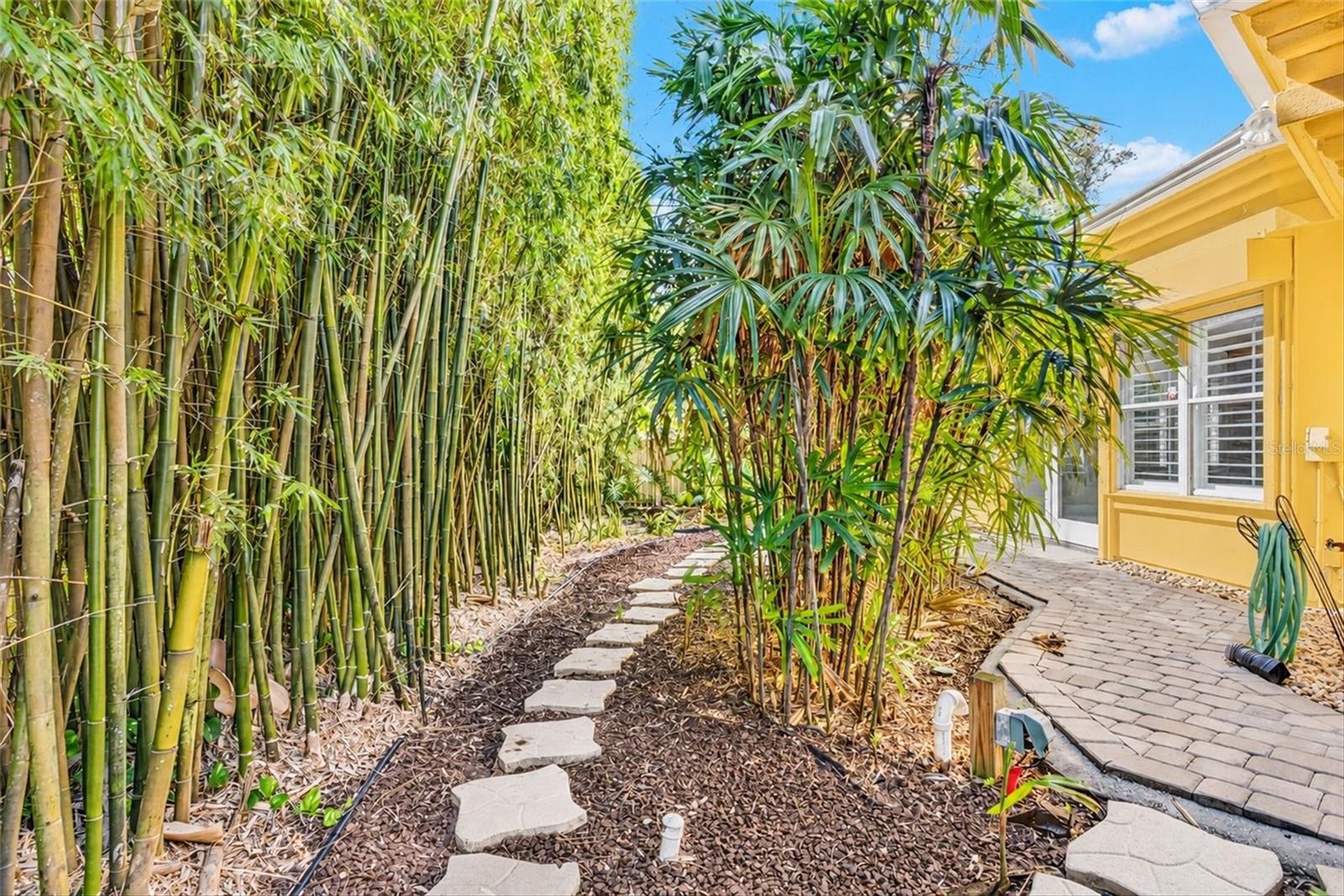 30 BOSARVEY CIRCLE, Ormond Beach, FL 32176