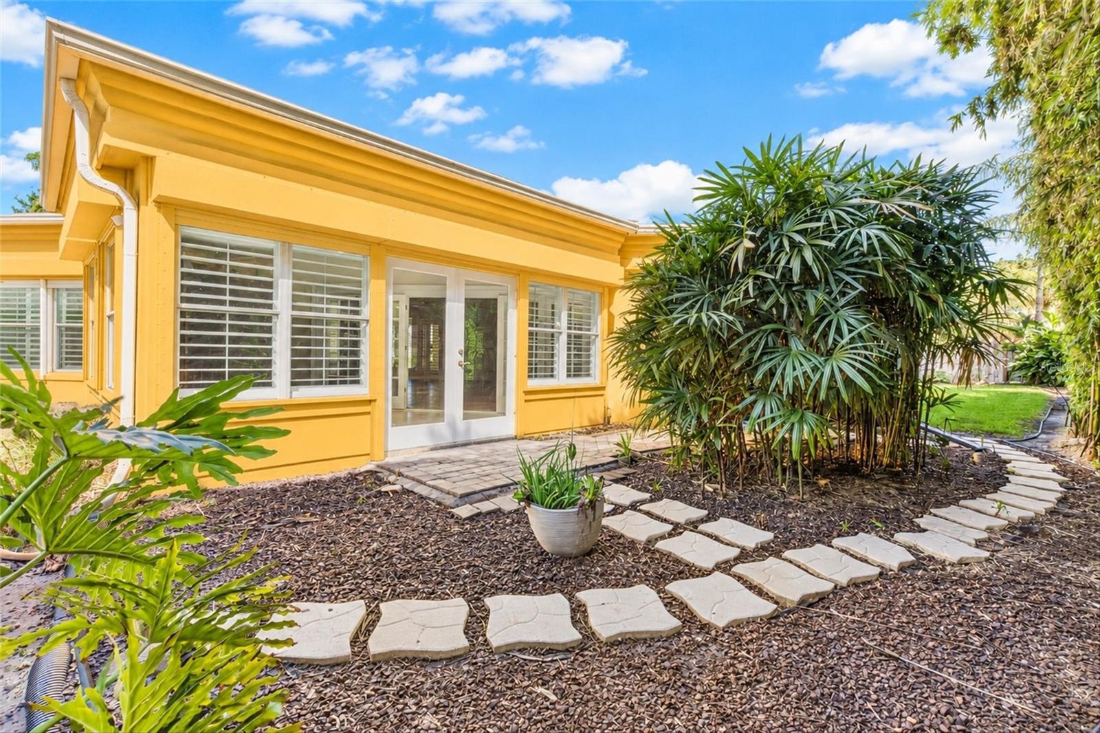 30 BOSARVEY CIRCLE, Ormond Beach, FL 32176