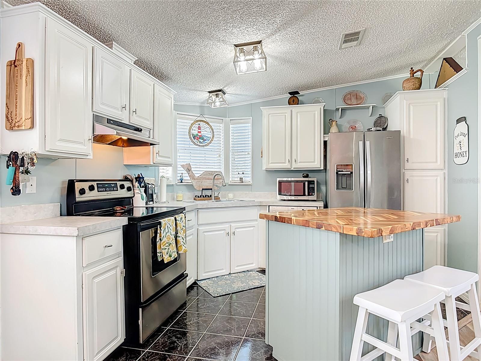 70 EAGLE POINT S, Osteen, FL 32764