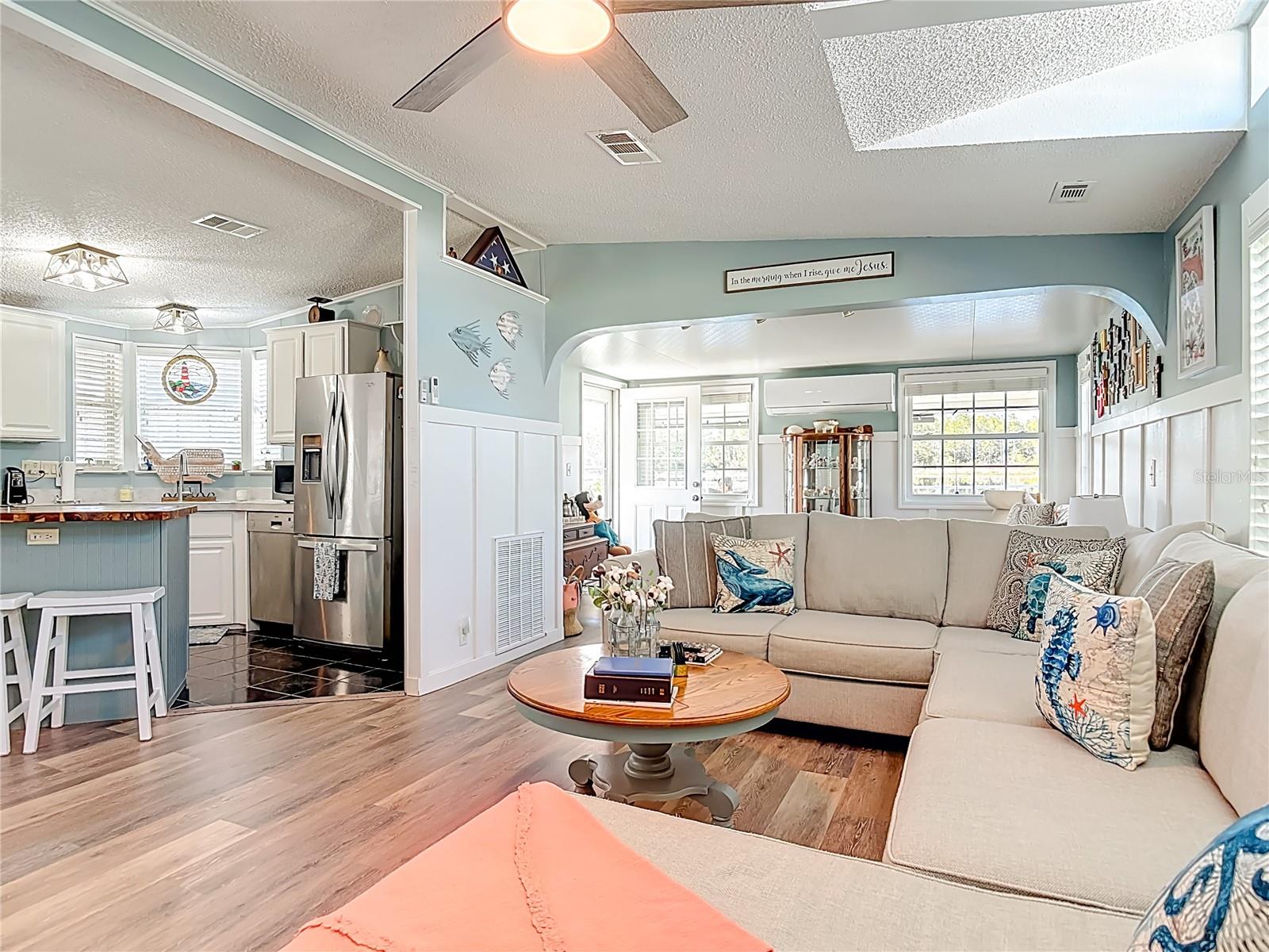 70 EAGLE POINT S, Osteen, FL 32764