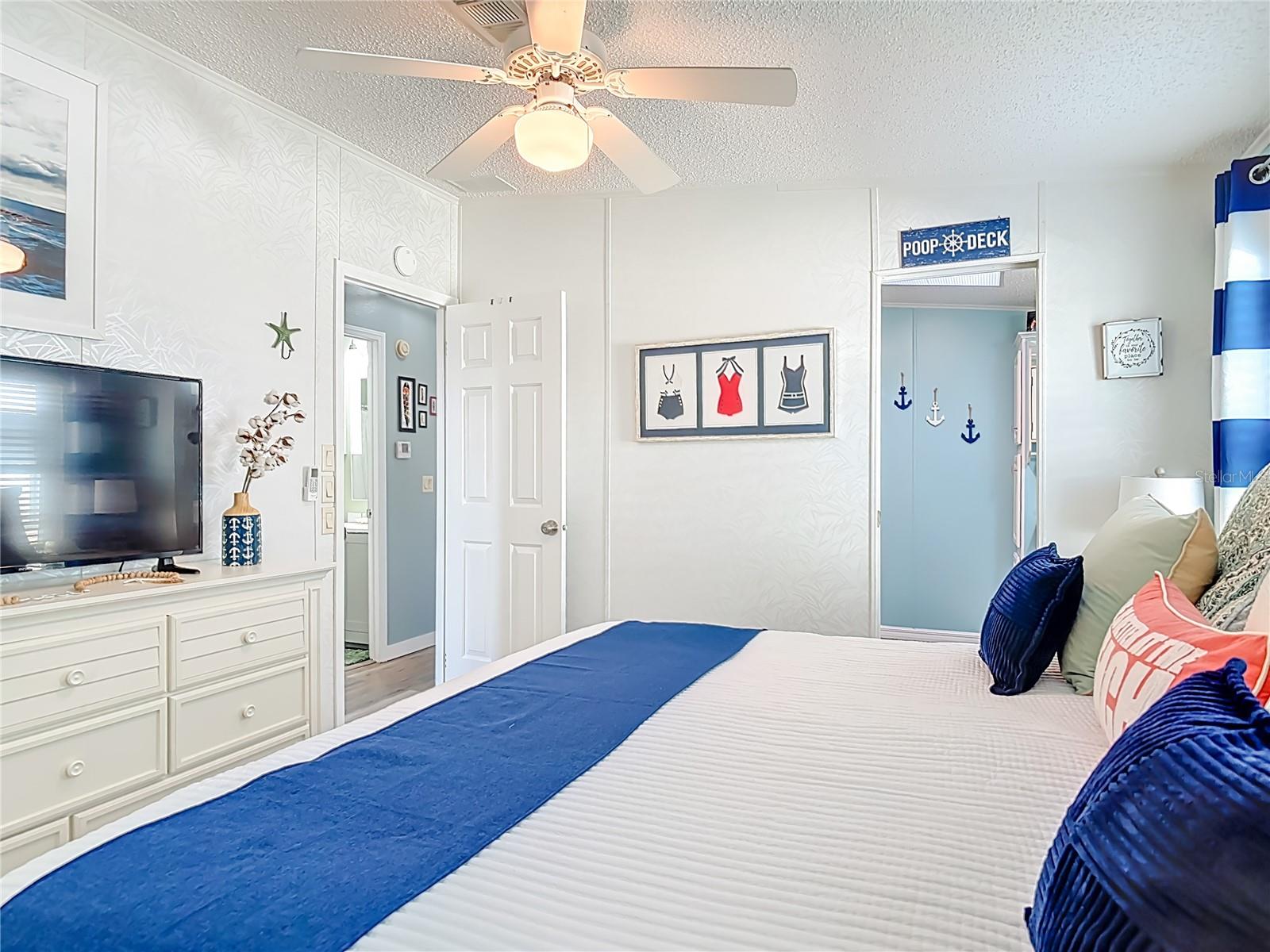 70 EAGLE POINT S, Osteen, FL 32764